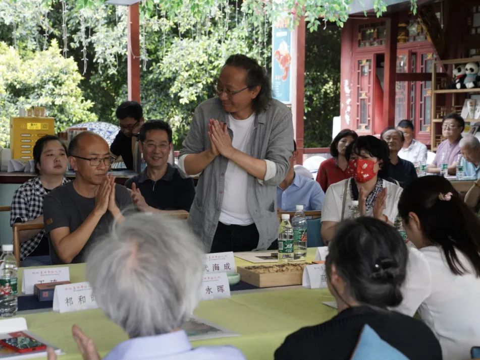 “你把美丽带给人间”— 著名国画家邵仲节先生追思会隆重举行(图14) 640 (12).jpg