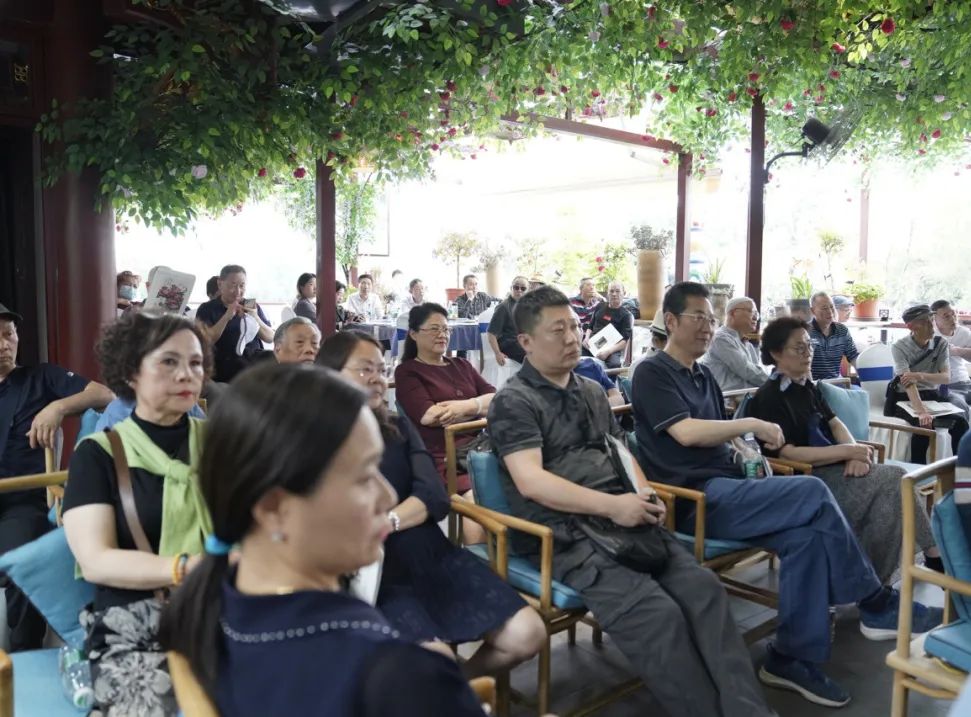 “你把美丽带给人间”— 著名国画家邵仲节先生追思会隆重举行(图16) 640 (14).jpg