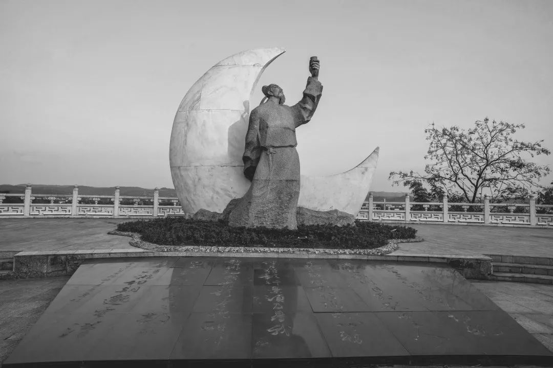 江油诗群亮相成都 作品分享精彩纷呈(图9)