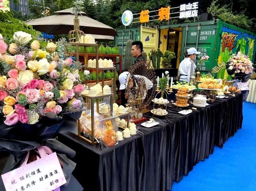 王者风范，极品品鉴，花落蓉城，猫王旗舰——庆祝“马来西亚顶级榴莲品鉴会暨猫刺·猫山王旗舰店开业典礼”在成都隆重举行！(图7)