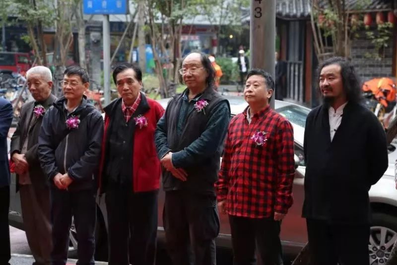 釉下五彩第一人，师生亮相耀蓉城！ 丽晶瓷庄隆重举办李文钟从艺62年师生展！(图5)