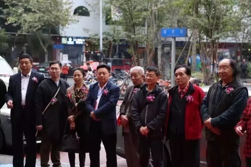 釉下五彩第一人，师生亮相耀蓉城！ 丽晶瓷庄隆重举办李文钟从艺62年师生展！(图6)