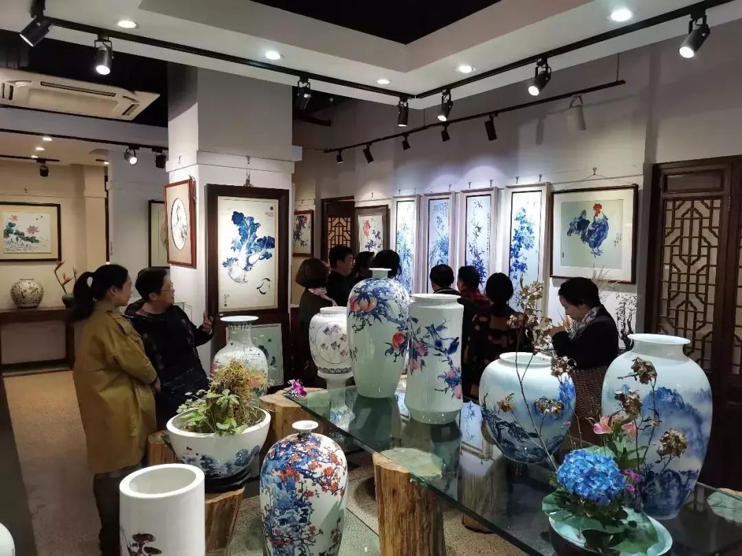 釉下五彩第一人，师生亮相耀蓉城！ 丽晶瓷庄隆重举办李文钟从艺62年师生展！(图14)