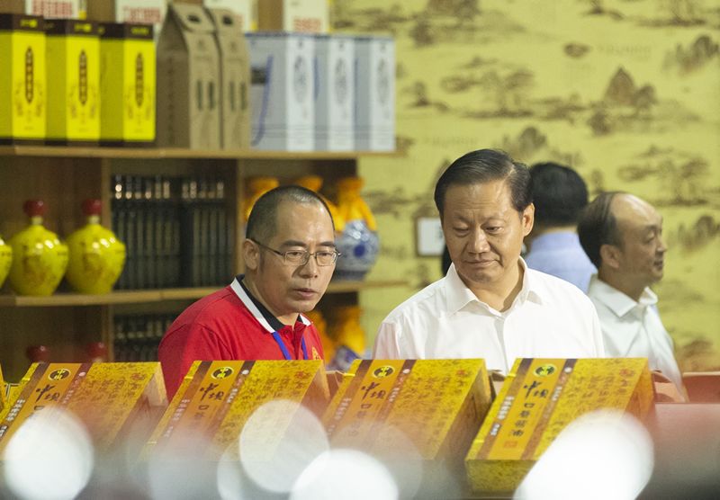 四川省委书记到这家百年酱油企业，看到了些啥？(图4)