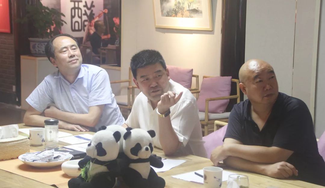 四川省商务厅服务贸易处尹奇志处长一行调研川味中国(图5)