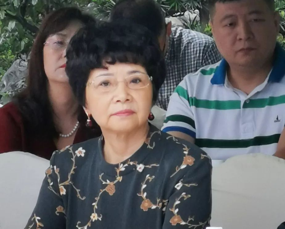 “川派盆景康养文化研究博士工作站”落户我会盆景示范基地 (图5)