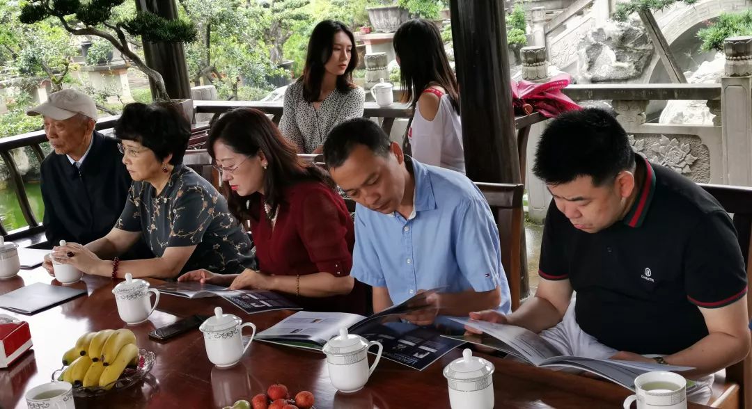 “川派盆景康养文化研究博士工作站”落户我会盆景示范基地 (图15)