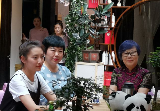 四幕谐剧《爱你到永远》导排启动仪式在川味中国举行 (图2)