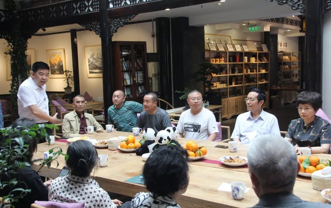 县长带队推广产品，众大咖齐帮忙“精准扶贫”，五一“橙香”文殊坊！ (图12)