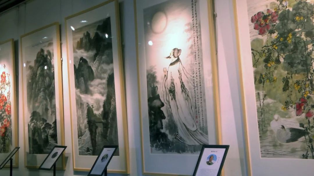 2018四川国际文化旅游节暨江油“一带一路”李白文化节书画精品展隆重开展 (图13)