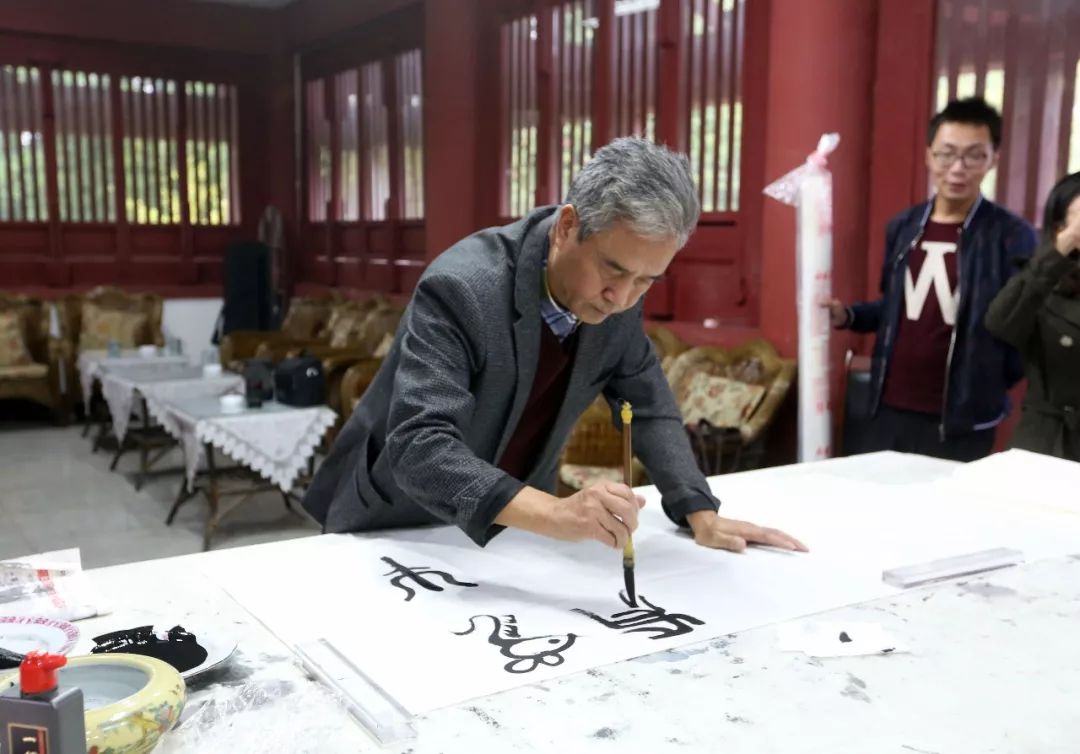 2018四川国际文化旅游节暨江油“一带一路”李白文化节书画精品展隆重开展 (图17)