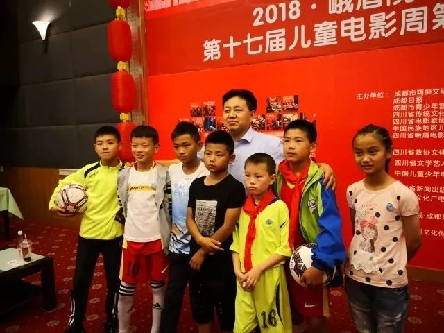 四川省传统文化促进会常务副会长，著名书画家吴长江亮相北京艺博会 (图11)