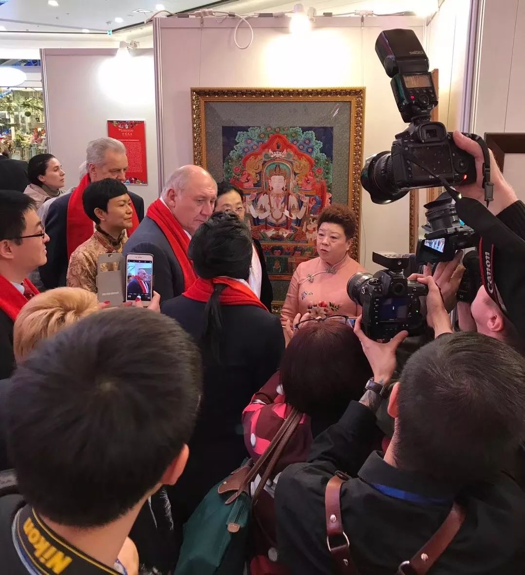 “圣彼得堡2018欢乐春节·四川风采”活动在圣彼得堡市彩虹购物中心开幕(图4)