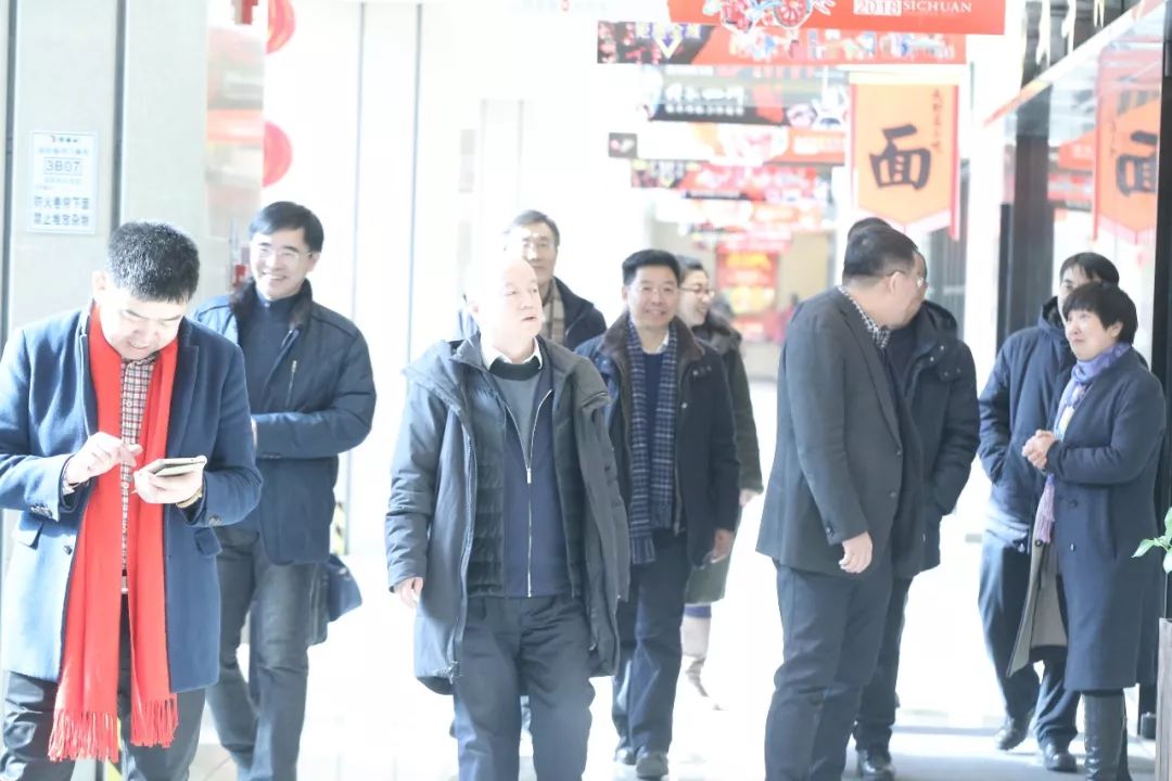 2018年（第八届）全国年货购物节 暨沈阳中街“川味天下”购物节隆重开幕 (图13)