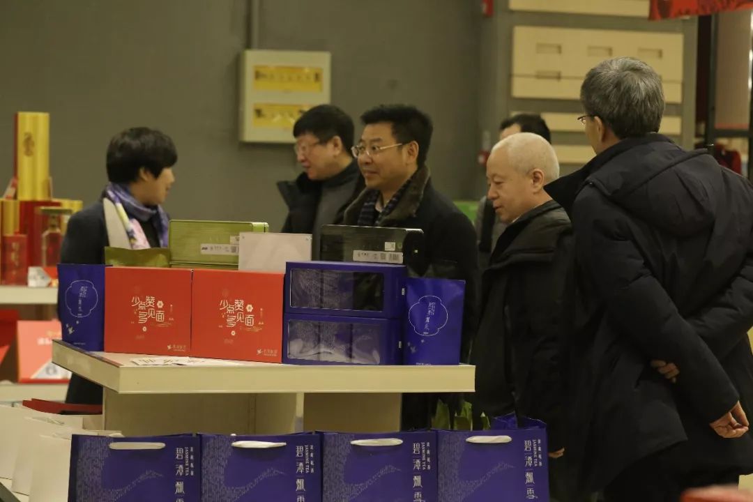 2018年（第八届）全国年货购物节 暨沈阳中街“川味天下”购物节隆重开幕 (图21)