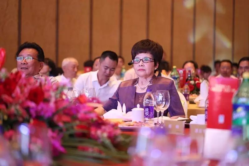 “弘扬四川经典、传承巷子文化”发现中华文化之美论坛在成都盛大开幕 (图8)