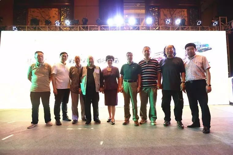 “弘扬四川经典、传承巷子文化”发现中华文化之美论坛在成都盛大开幕 (图18)