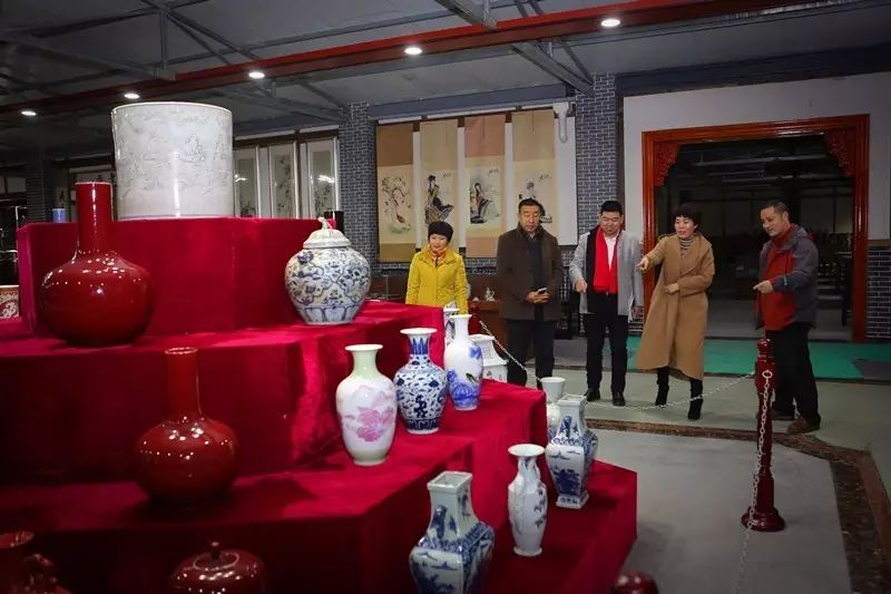 探究发展之路，四川省文化艺术产业商会新年首次会长会议召开 (图9)