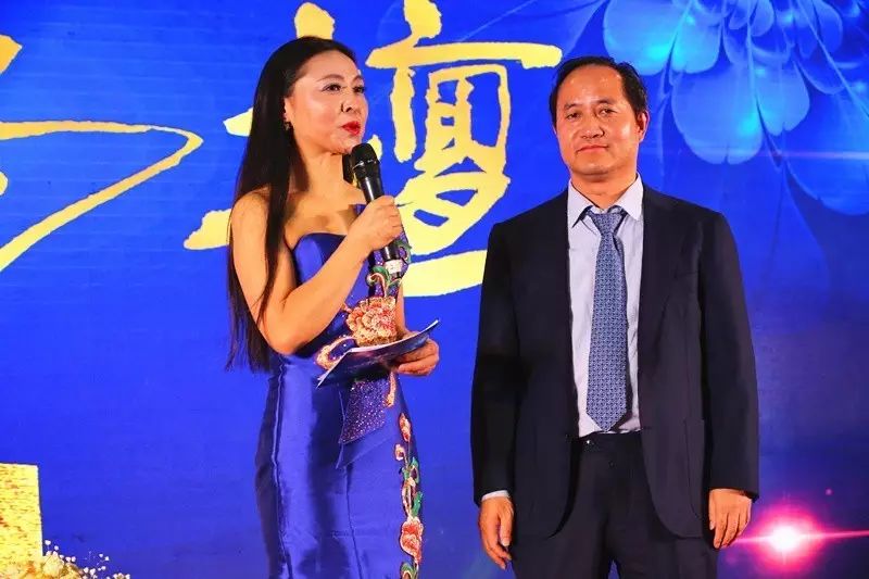 “论道文化艺术发展、传承川味产业精神”2016四川文化艺术产业界年会隆重举行 (图20)