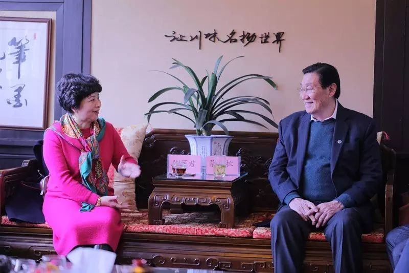 泰中艺术家联合会会长蔡义批到访川味中国