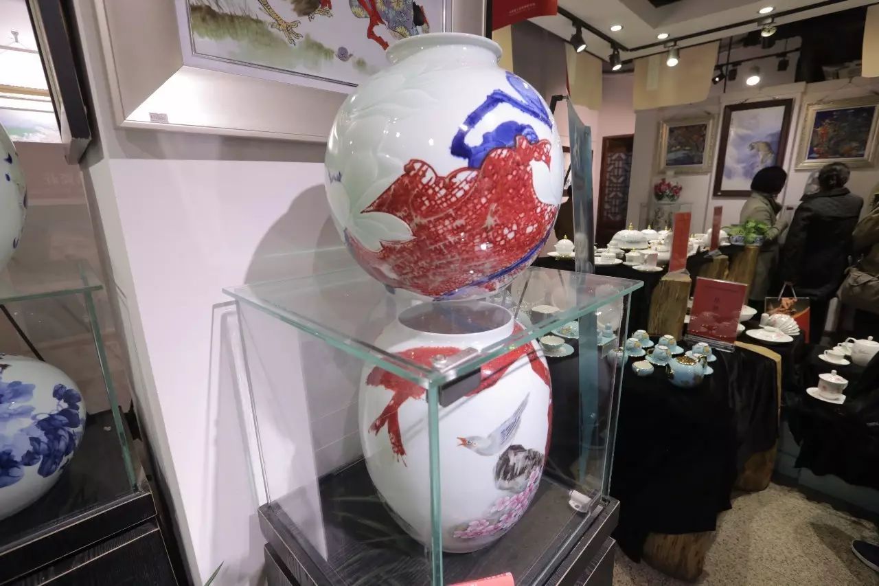 “红色官窑”、G20国宴瓷荟蓉城，轻工业部陶瓷研究所名人名作成都开展 (图25)