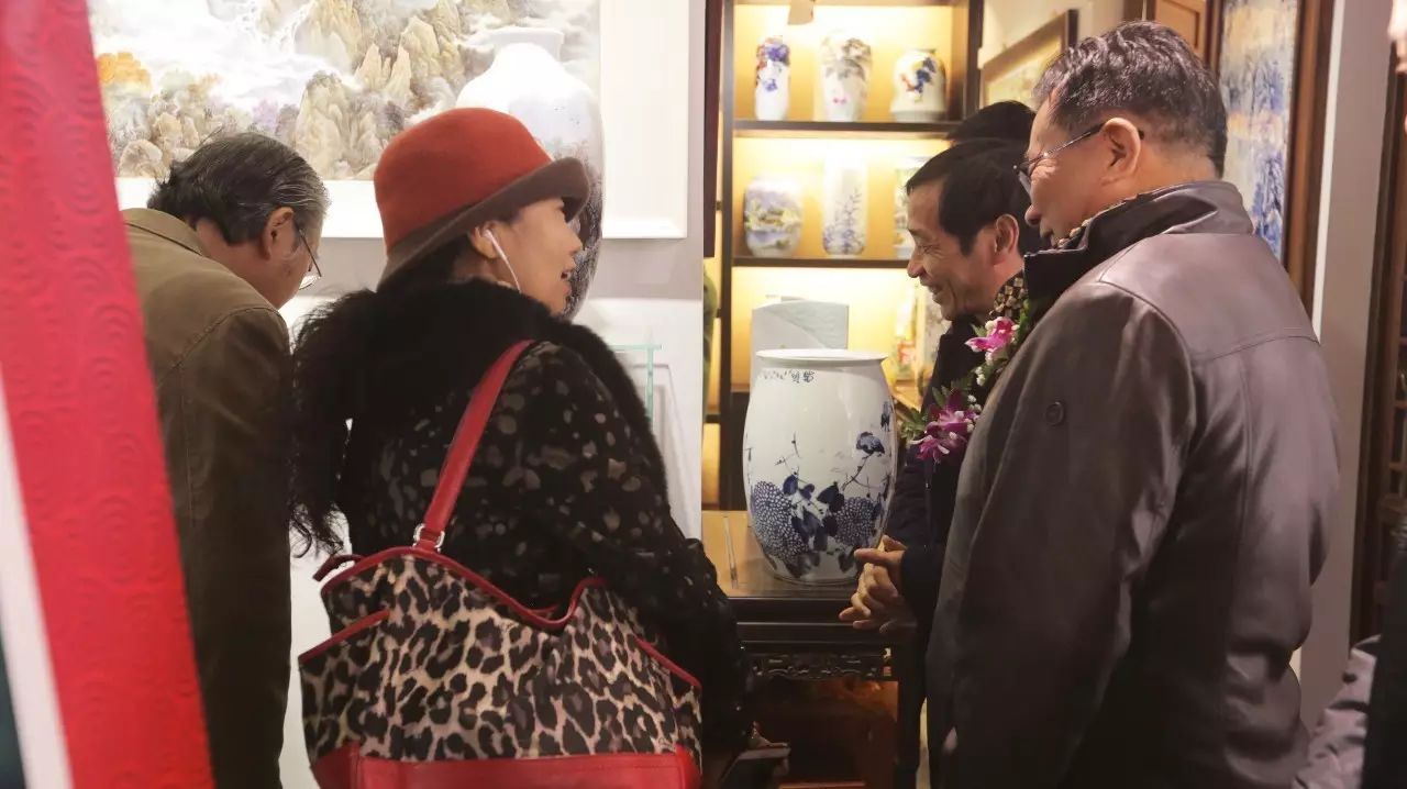 “红色官窑”、G20国宴瓷荟蓉城，轻工业部陶瓷研究所名人名作成都开展 (图41)