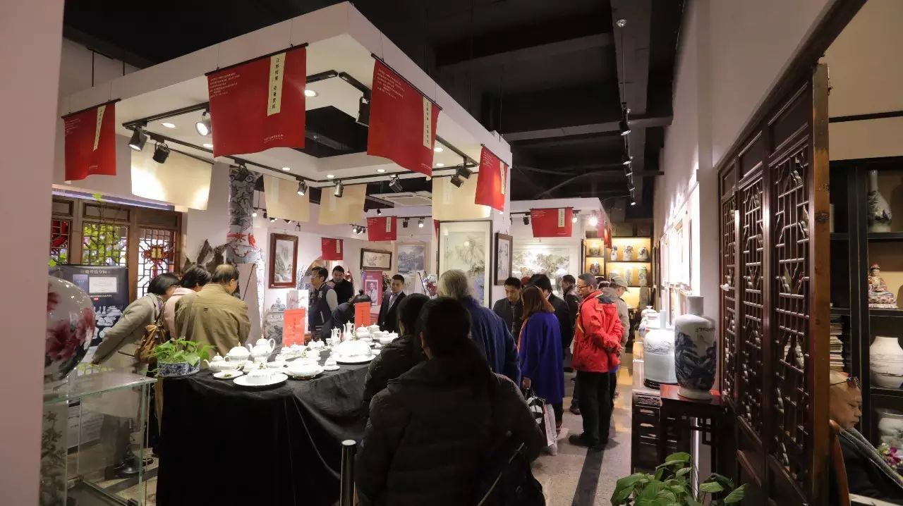 “红色官窑”、G20国宴瓷荟蓉城，轻工业部陶瓷研究所名人名作成都开展 (图42)