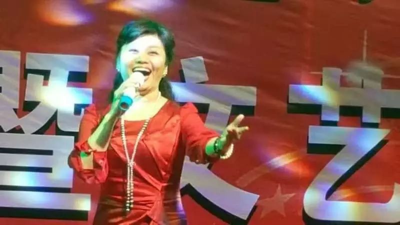 传统文化、各路明星助阵，铁郎头火锅昨日开业(图18)