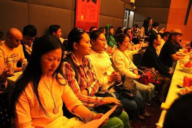 关爱儿童健康成长，“2016成都儿童电影周”爱心认购茶话会在蓉举行 (图6)