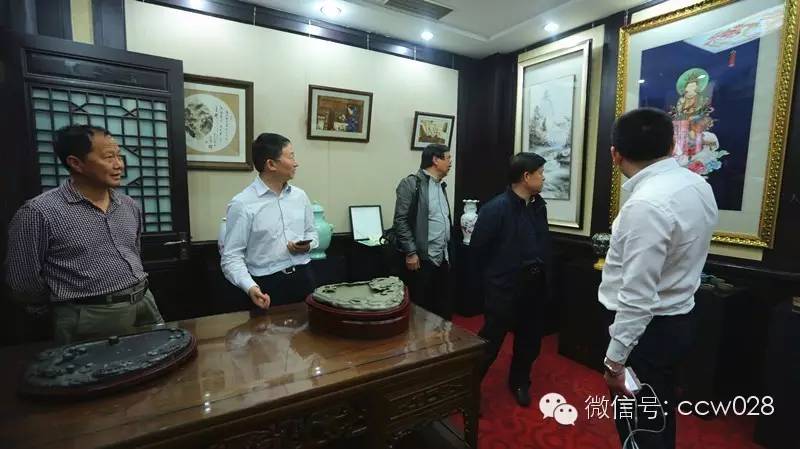 “传承经典 弘扬国粹”首届四川传统文化艺术精品展之川派盆景 (图2)