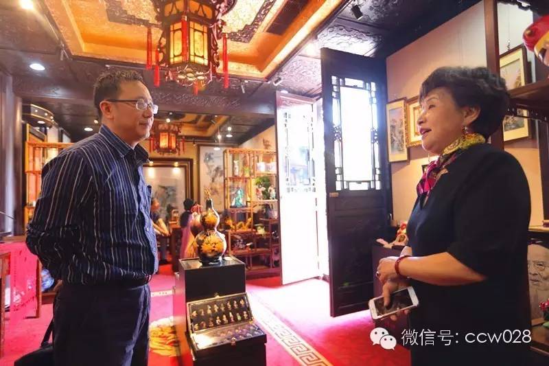 传承经典 弘扬国粹 武侯区文体广新旅局局长龚婧在川味中国调研传统文化 (图6)