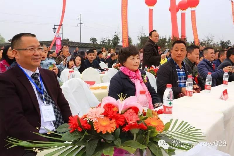 蜀国鹃都旅游节开幕 成都再添游玩新去处 (图2)