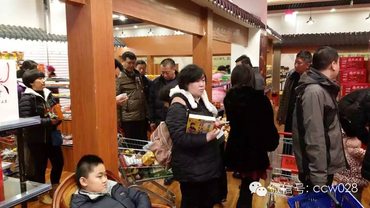 四川特产抢风头 火爆长春卖断货(图6)