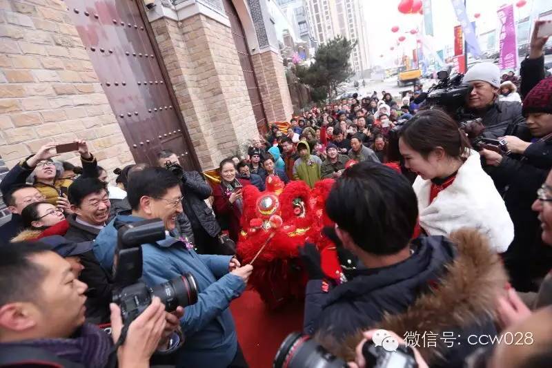 川渝特色商街“巴蜀映巷”元旦绽放春城 (图5)