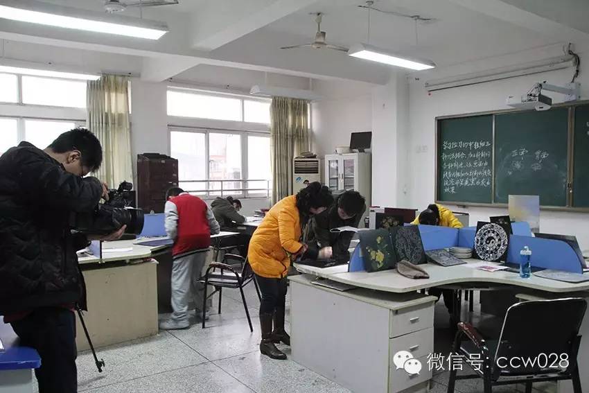 《味道四川》栏目组专访成都漆器大师杨莉尔倩 (图5)