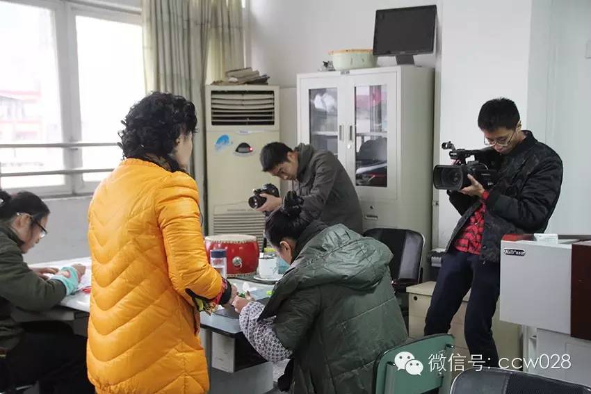 《味道四川》栏目组专访成都漆器大师杨莉尔倩 (图6)