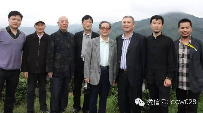 碧潭之中的飘雪先生(图2)