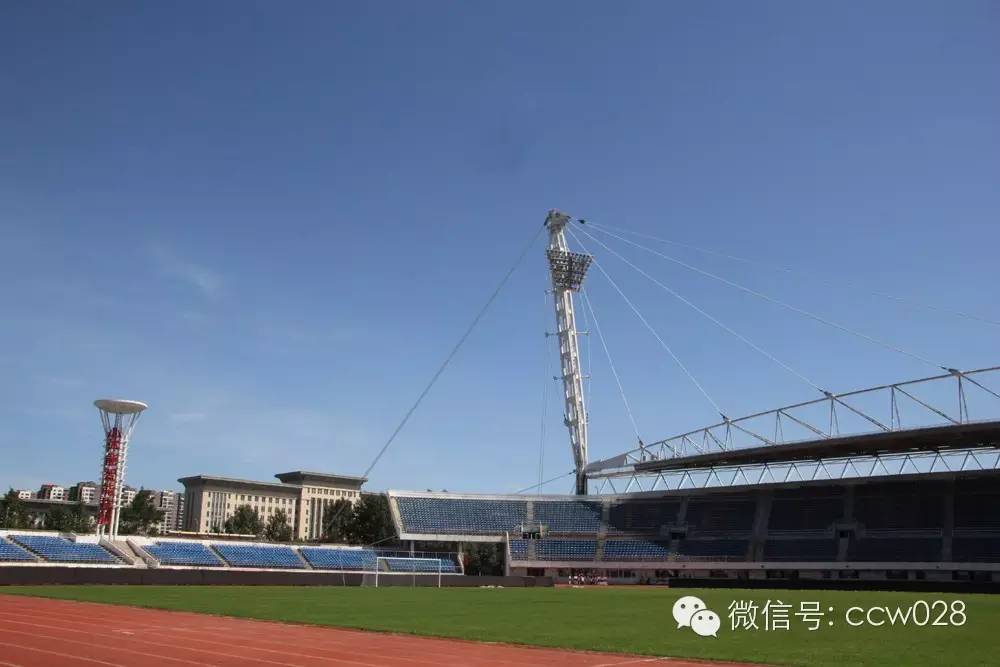 “巴蜀映巷”金秋燃情绽放 携手陈奕迅唱响春城 (图2)