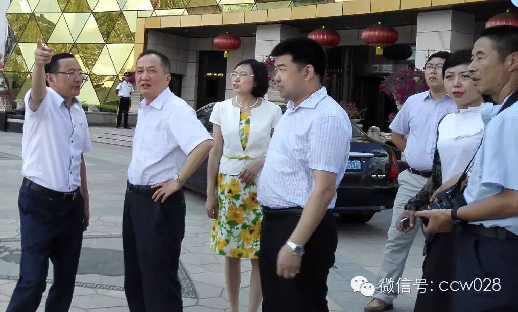 长春巴蜀映巷广受关注 四川领导率队前往调研 (图2)