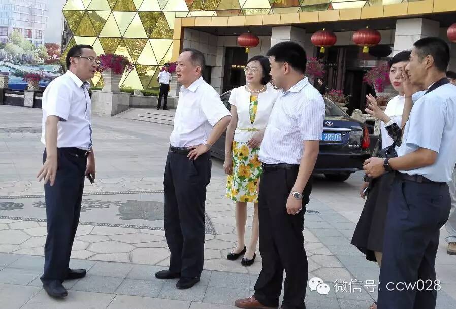 长春巴蜀映巷广受关注 四川领导率队前往调研 (图3)