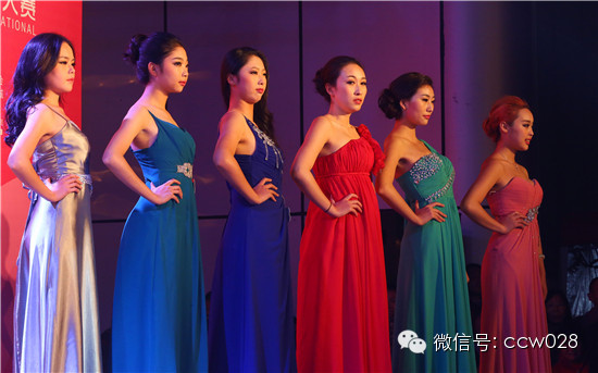 世旅赛今晚龙和决战 众佳丽靓丽夺目争艳 (图2)