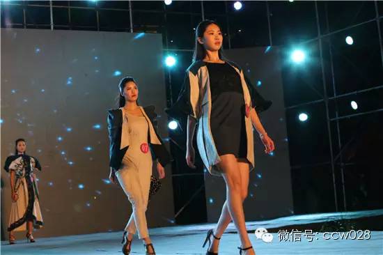 世旅赛8号决赛龙和 看佳丽千姿百态 (图8)