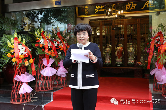 景德镇当代中青年实力派陶瓷艺术大师作品展在蓉成功举办 (图1)