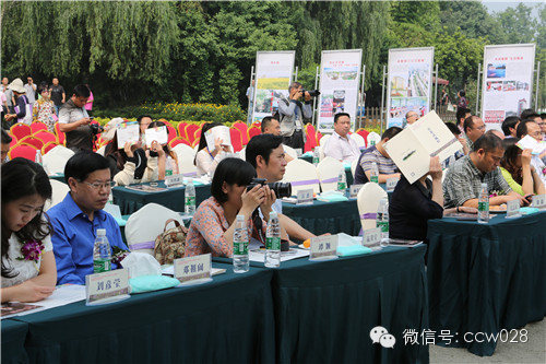 “2014四川花卉（果类）生态旅游节暨第三届薰衣草生态旅游节”昨日开幕 (图6)