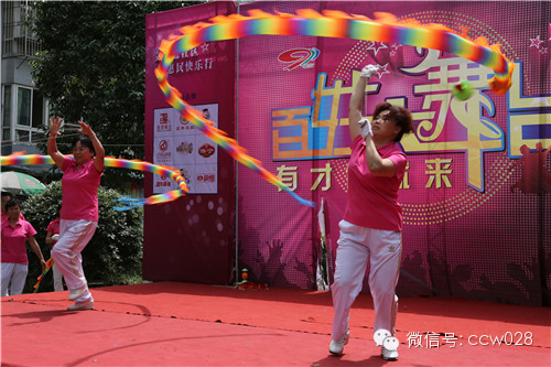 《百姓大舞台》育苗社区欢乐行 (图7)