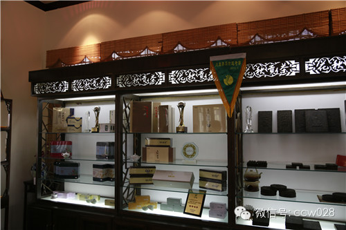 川味中国文化传媒产业机构参观四川花秋茶叶有限公司 (图3)