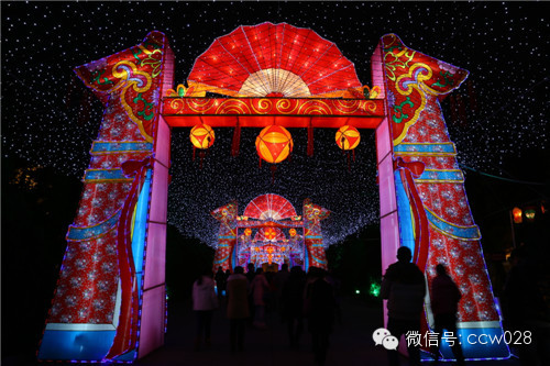 “成都大庙会”走过十年 留下诸多温暖记忆 (图4)