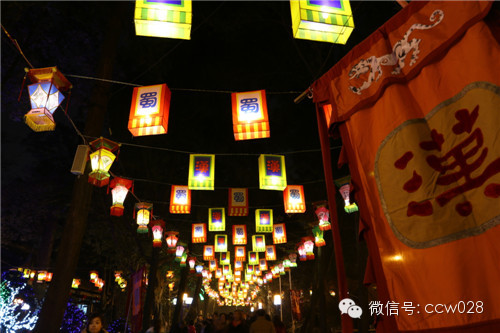 “成都大庙会”走过十年 留下诸多温暖记忆 (图6)