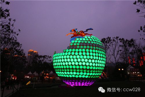 元宵节没去处？切塔子山公园逛熊猫灯会 (图3)