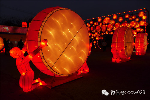 元宵节没去处？切塔子山公园逛熊猫灯会 (图13)